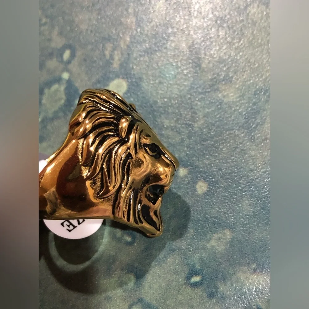 Lion head men’s brass look ring size‎ 10 brand new